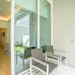 Courtyard & Elegance Apartment