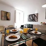 Joivy Elegant 2Br Apt Nearby Tram 28E Stop - Portas Sol