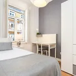 Whome | Golden Premium Apartment