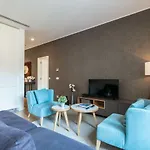 Feels Like Home Restauradores Modern Apartment