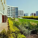 New Loft With Swimming Pool At Parque Das Nacoes!