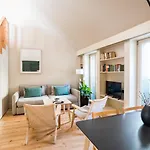 Casas Na Portuguesa - Bica Chiado