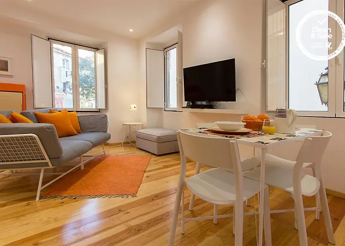 Cais Sodre Duplex By Homing