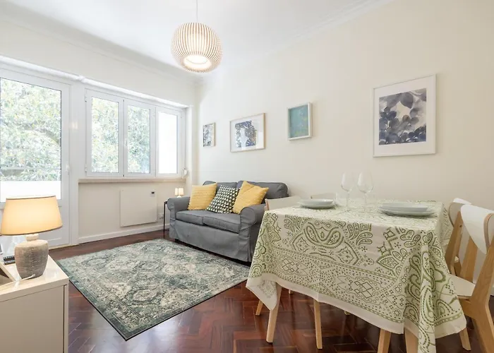 Casa Do Largo - Cozy Apartment In The City Center & With Ac