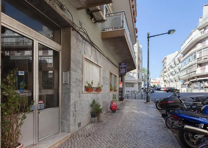 Flh Marques Pombal Flat With Balcony