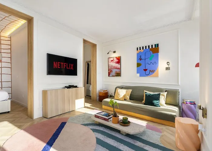 Whome Historic Centre Modern Masterpiece W River Views