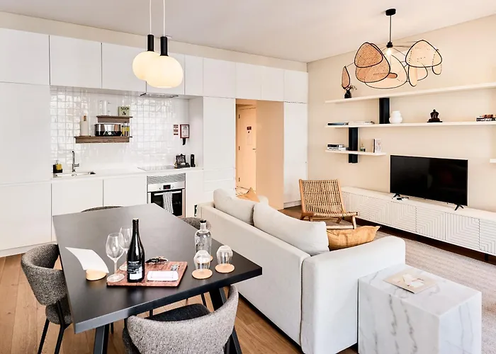 Ando Living - Augusta House