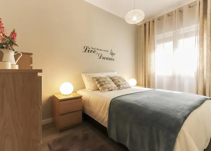 Cosy Estrela By Homing