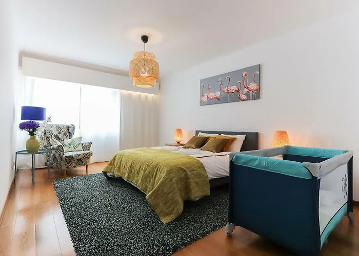 Amazing Downtown Family Apartment