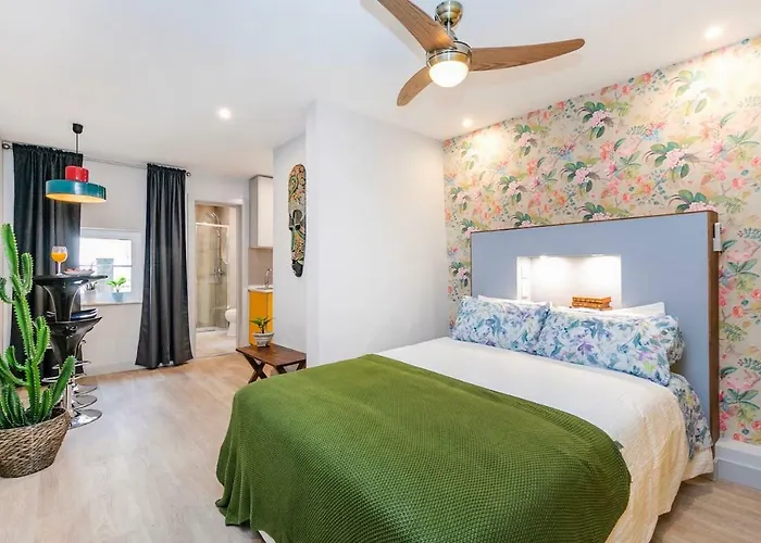 Brand New And Cozy Studio: Bairro Alto/ Chiado