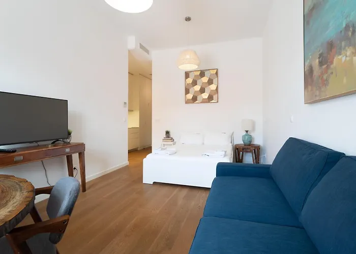 Feels Like Home Restauradores Modern Studios