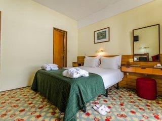 Hotel Jorge V 3*