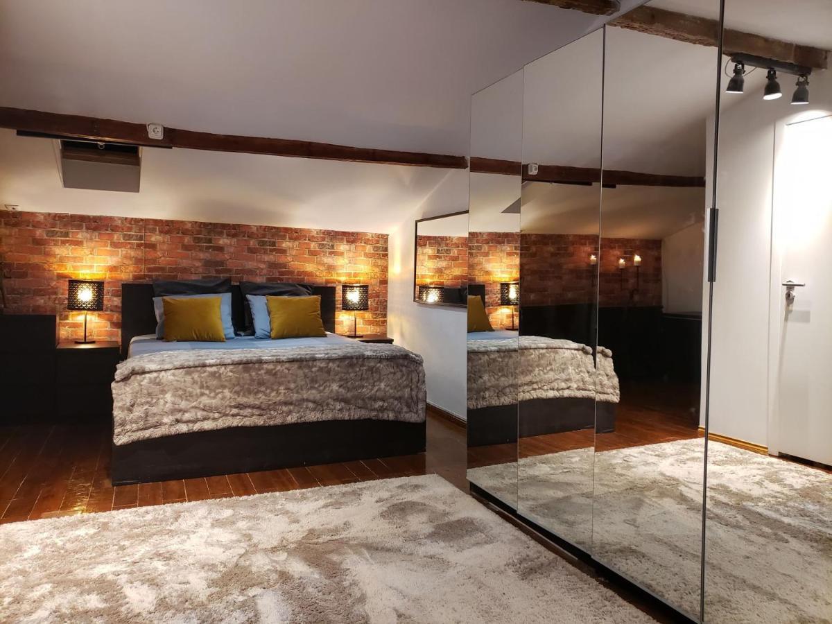 Room With Private Wc With Free Parking *