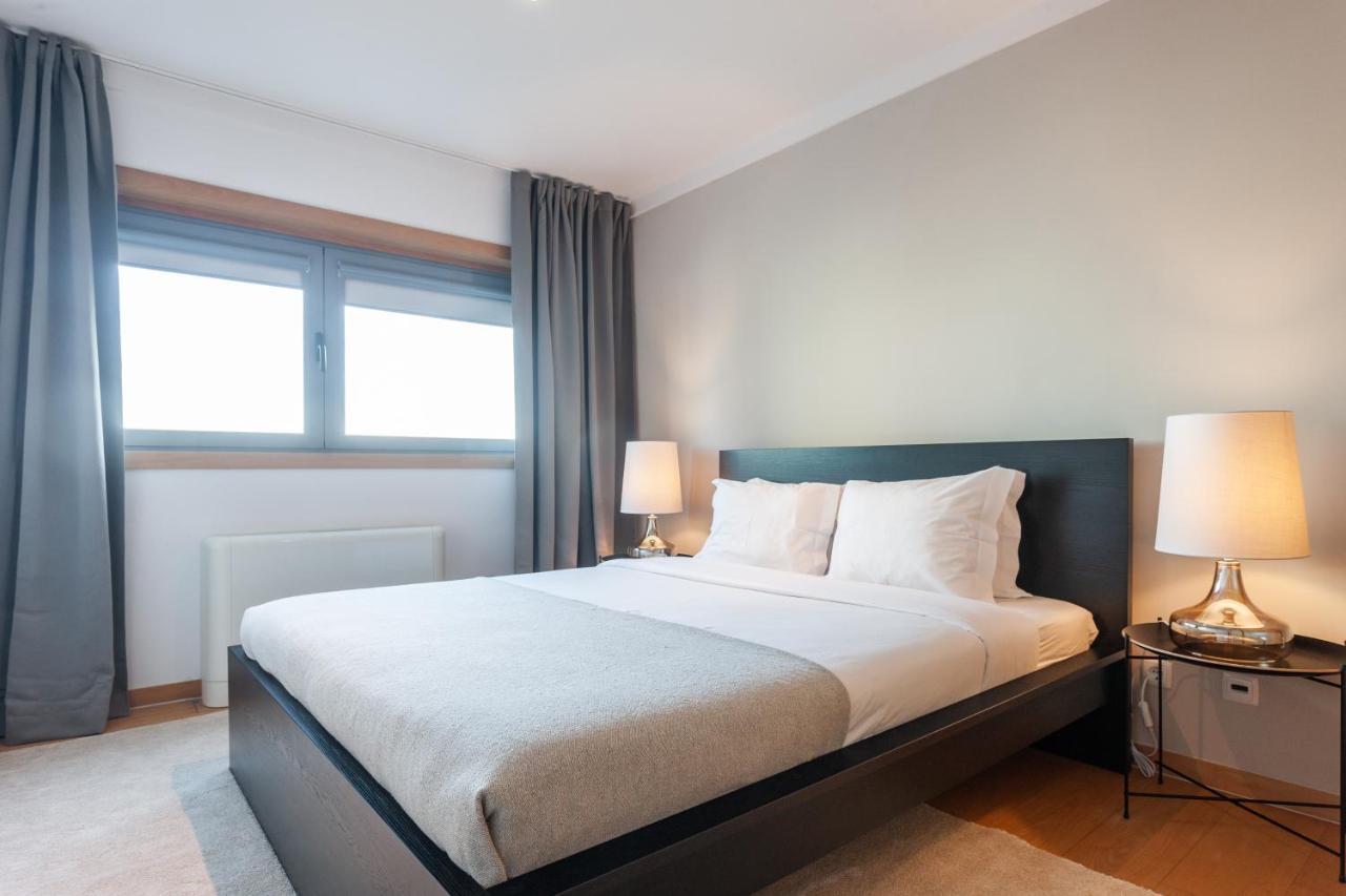 Your Parque Das Nacoes Apartment *