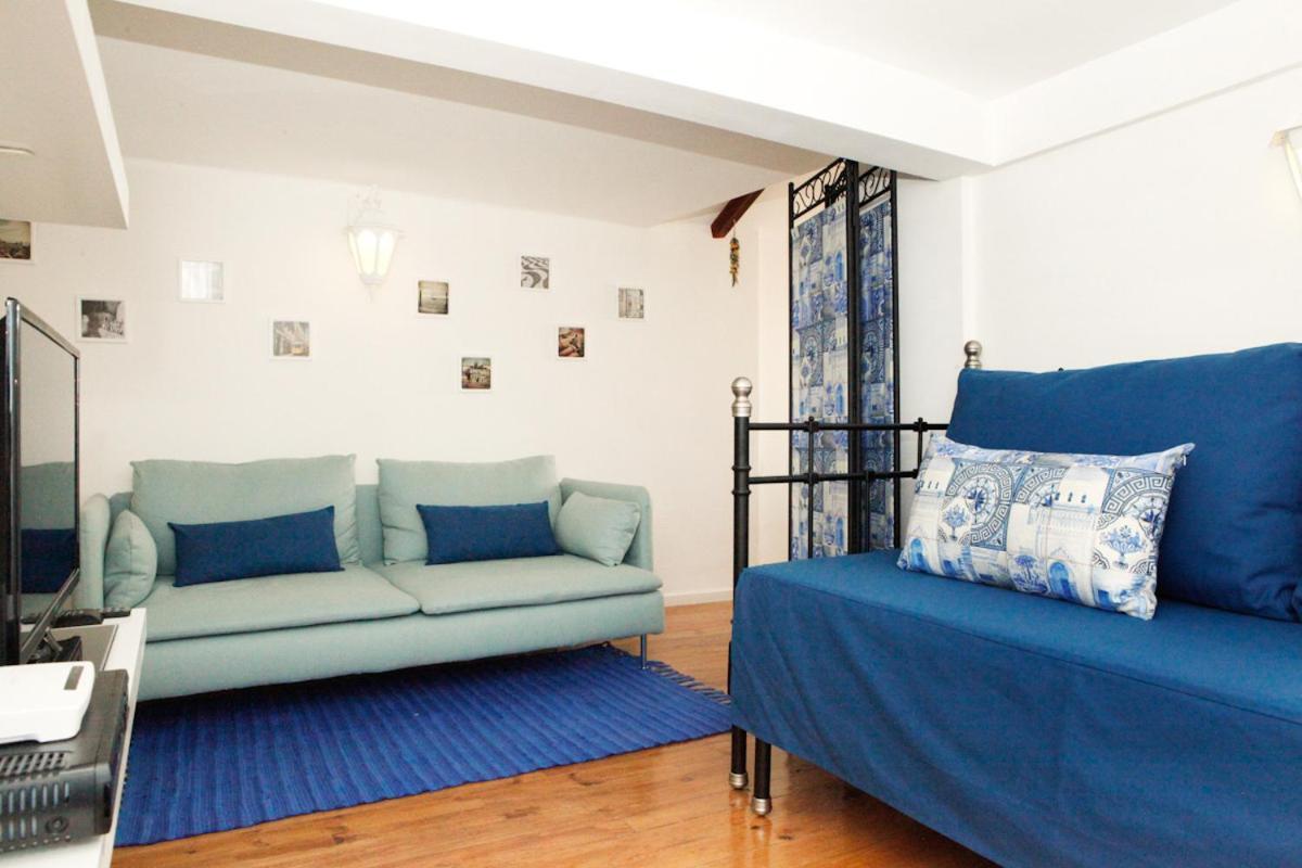 Best Terrace River View Apt In Alfama Apartment