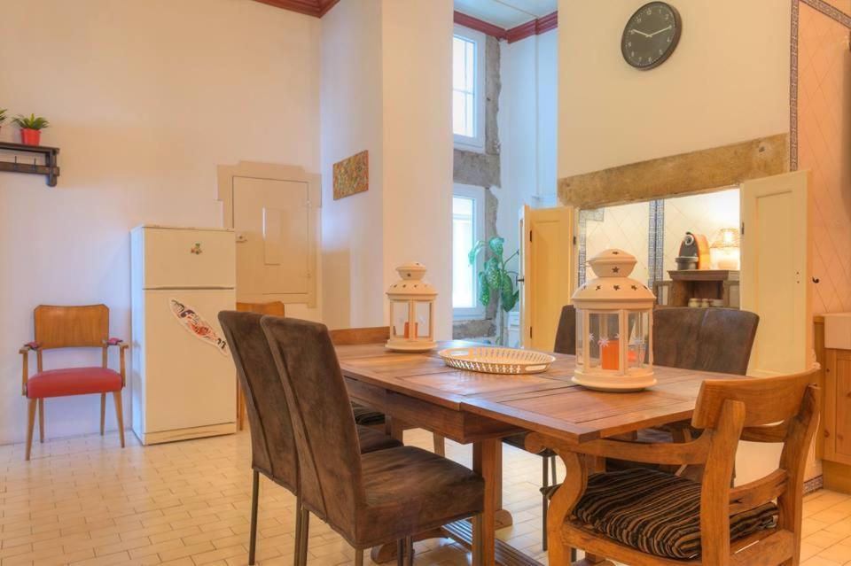 Brand New In Heart Of Apartment *