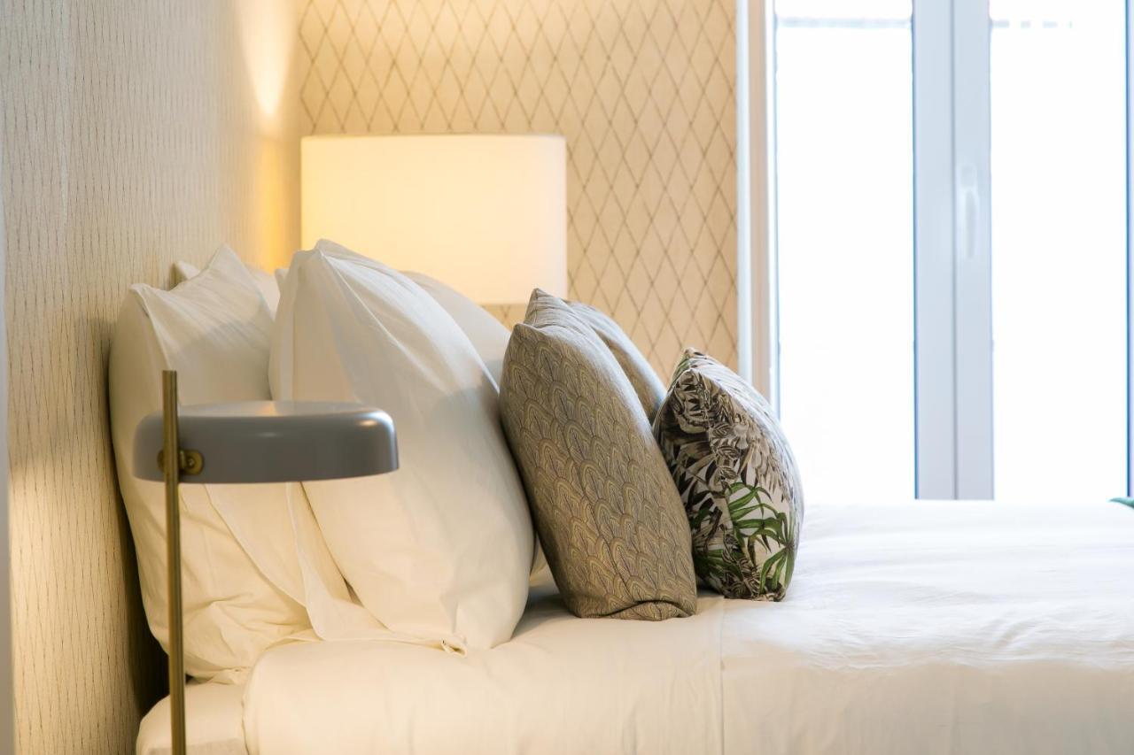 Appartement Luxury Retreat! 2 Suites, Balcony&views!! *