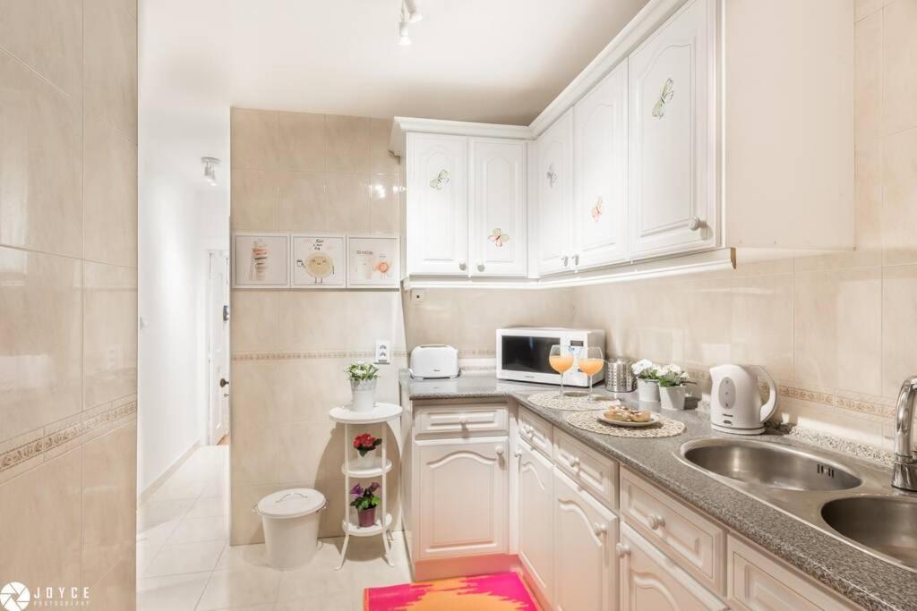 Lovelisbonapartments Under A Fig Tree *