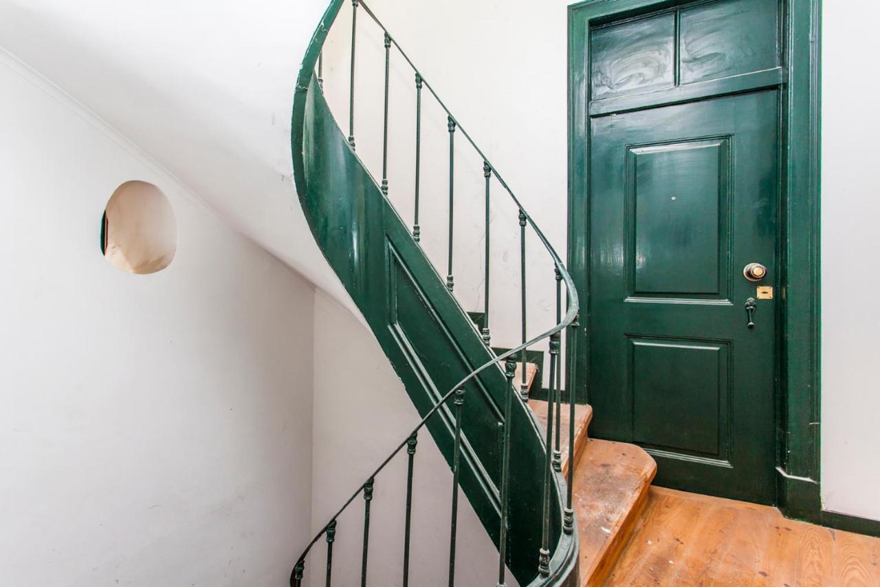 Amazing River View In Historical Apartment Lissabon