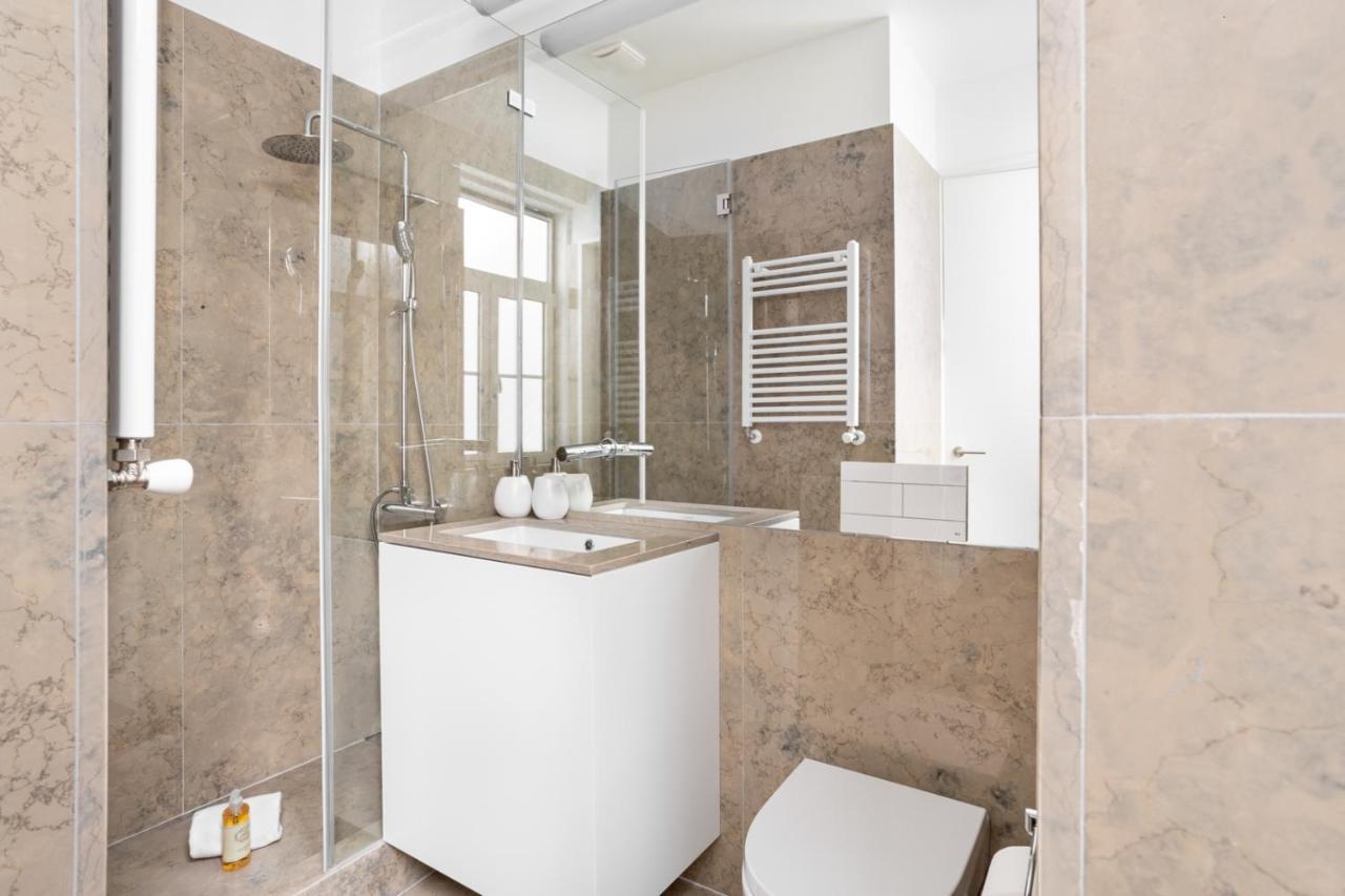 Joivy Marvelous 3-bed With Astonishing View And Terrace, Nearby St George Castle Apartment Lissabon