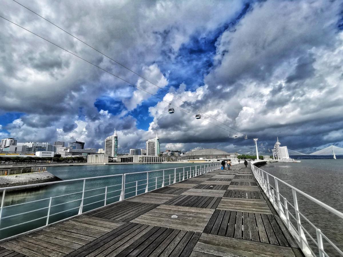 Bom Dia Parque Nacoes Lisboaz Lissabon