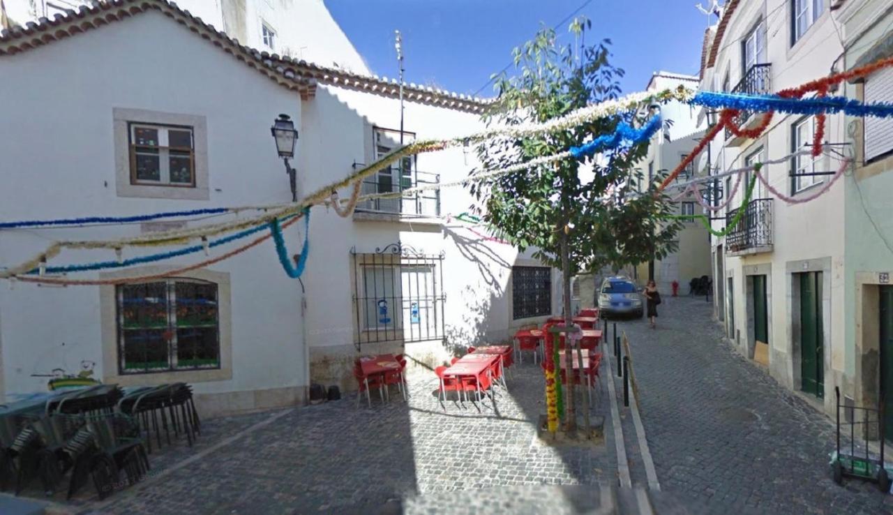 Best Terrace River View Apt In Alfama Lissabon