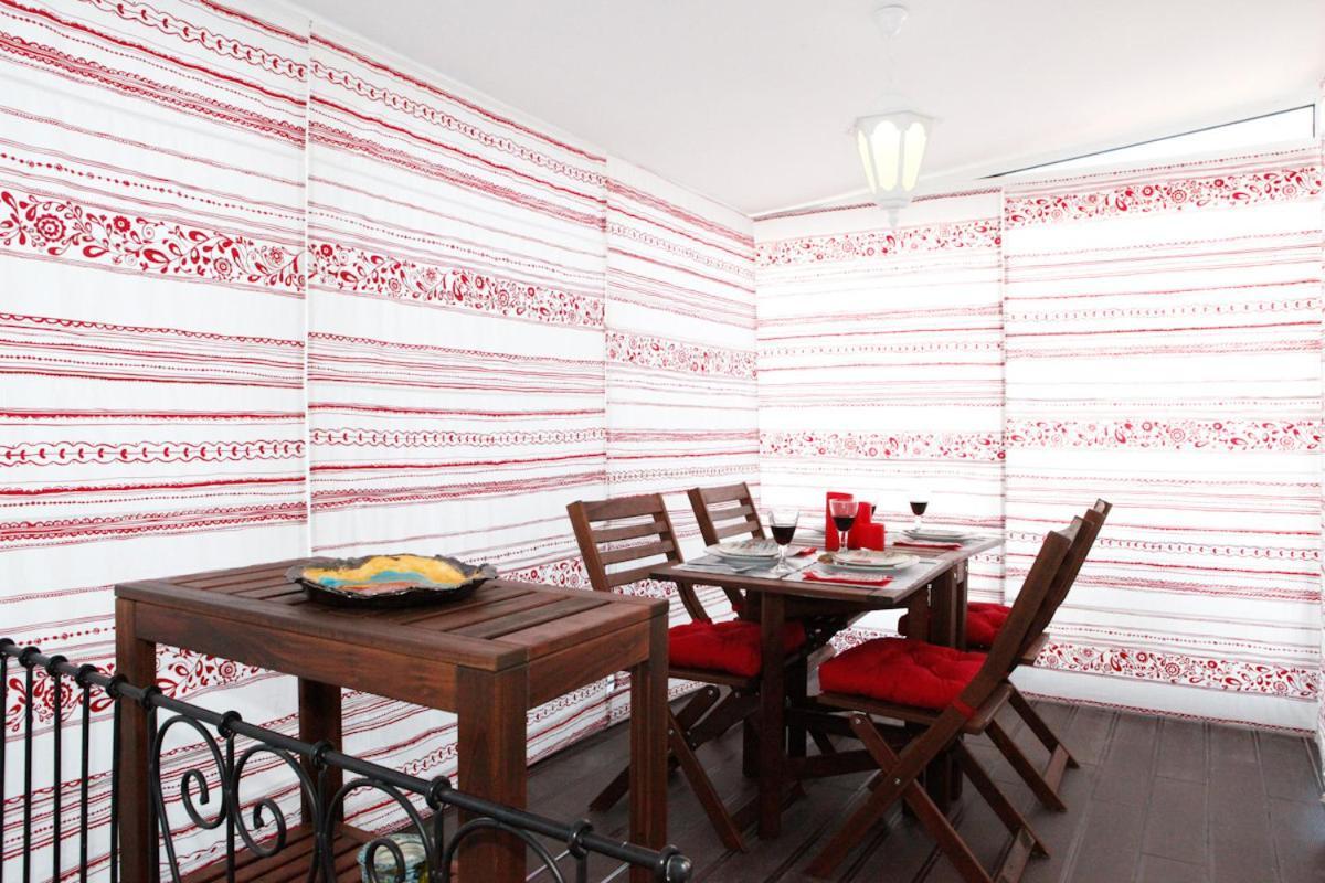 Best Terrace River View Apt In Alfama Lissabon