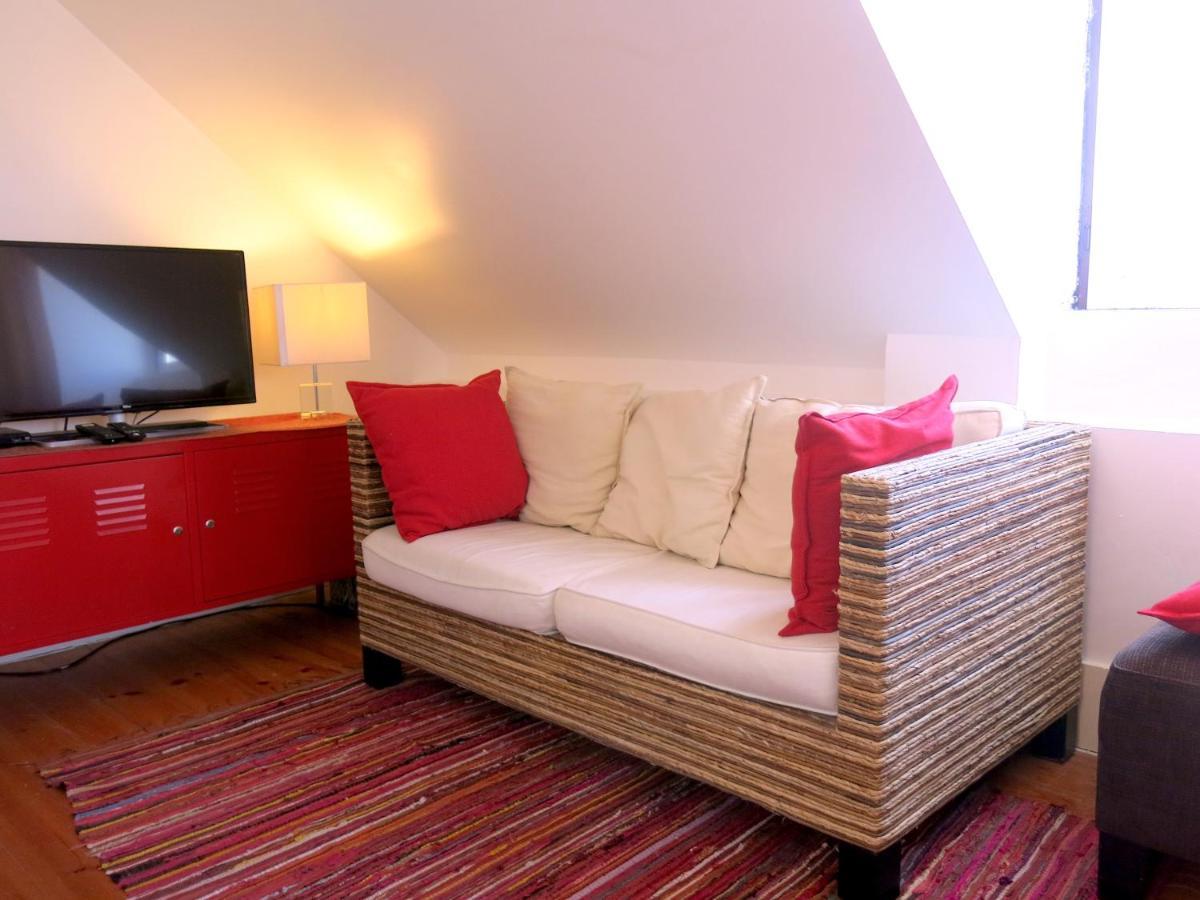 Magnificent Duplex In Mouraria Lissabon