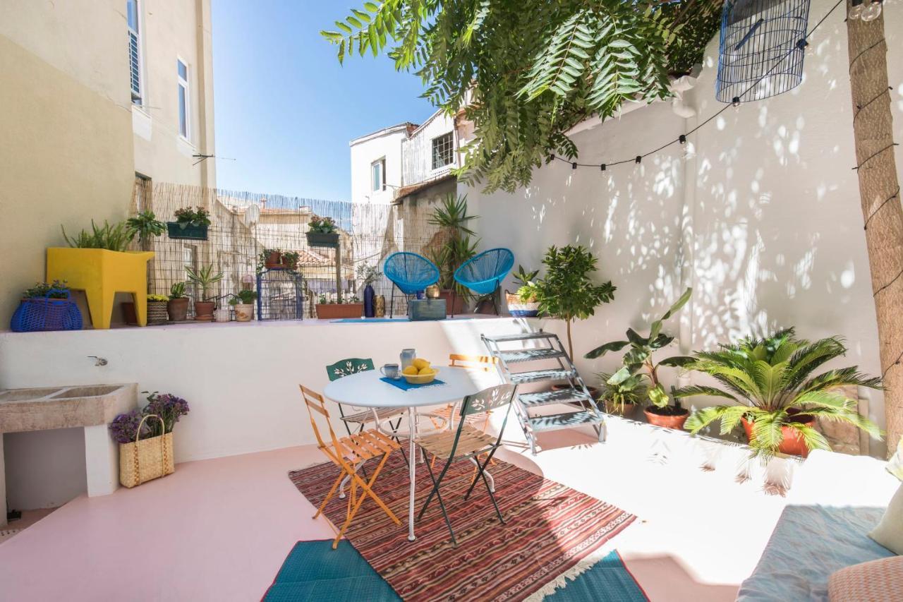 Blue Garden Apartment *