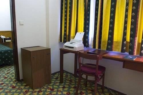 Hotel Jorge V 3*