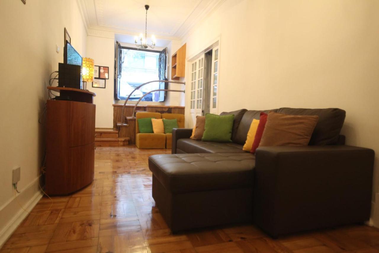 Bordeaux M1 R3 - & Comfortable Double With Private Patio & Shared Bathroom *