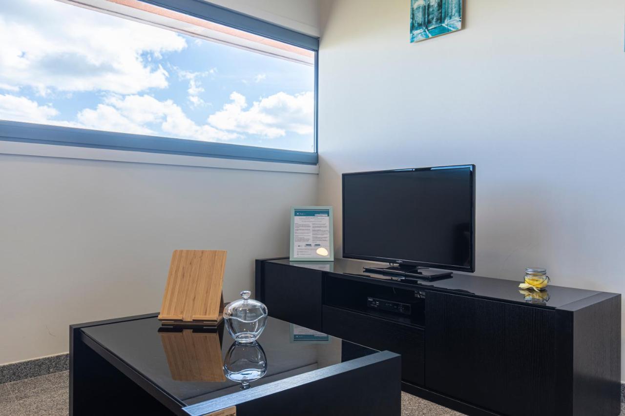 Lovelystay - Trendy 1bdr W/ River View Appartement