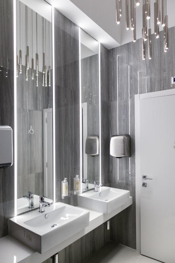 Zurin Charm Hotel 3*