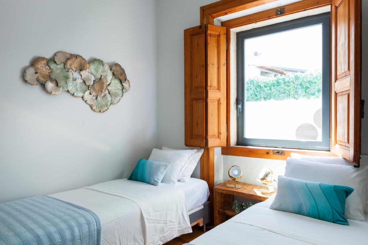 Alfama Terrace With Authentic Xviii Tiles And Historic Notes 3 Bedrooms & 2 Bathrooms Ac Appartement