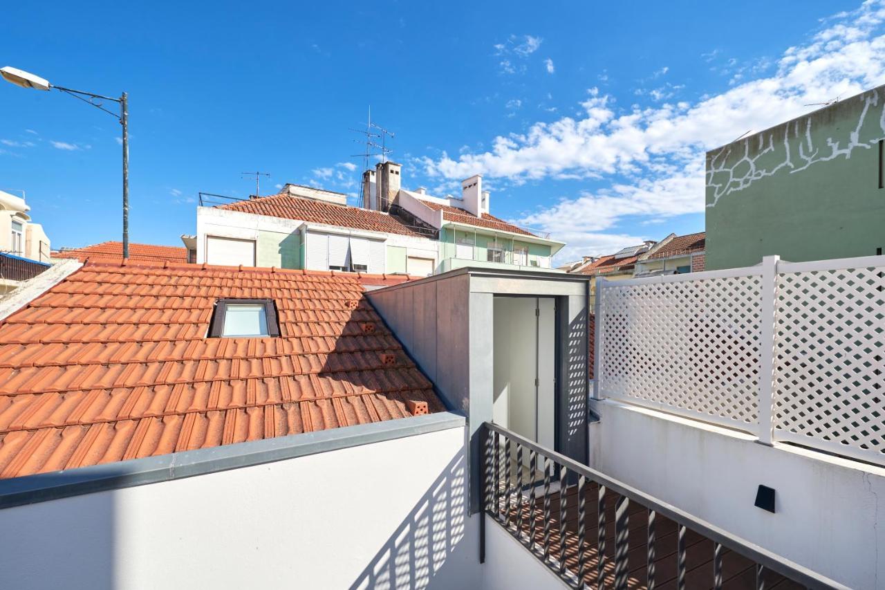 Villa Charming House With Terrace In Lisbon.wifi. Lisboa
