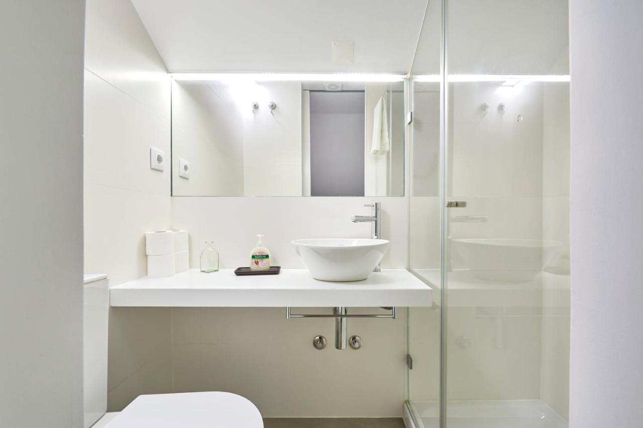 Charming House With Terrace In Lisbon.wifi. Villa *