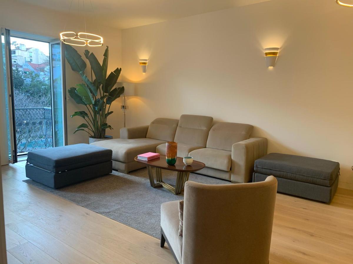 New!! Luxury Avenida Da Liberdade Flat- With Rooftop And Pool * Lisboa