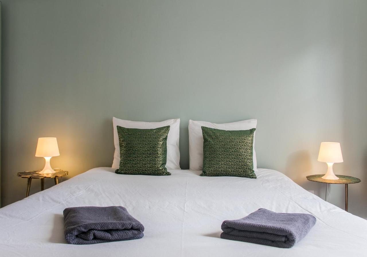 Spacious, Bright And Newly Renovated 2 Bedroom Apartment, Historical Center, Madragoa Apartment