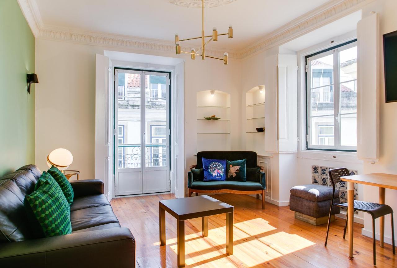 Spacious, Bright And Newly Renovated 2 Bedroom Apartment, Historical Center, Madragoa Apartment Lissabon