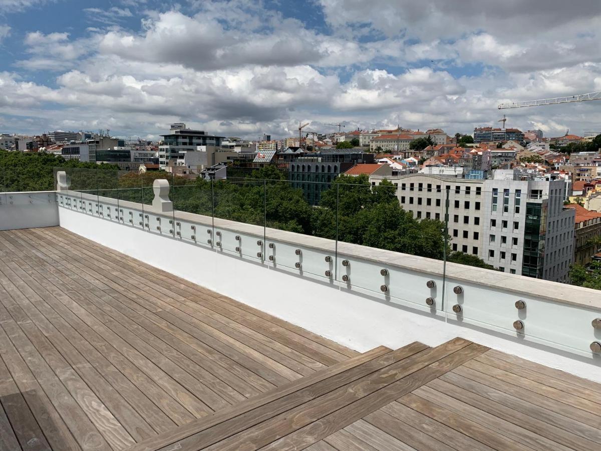 New!! Luxury Avenida Da Liberdade Flat- With Rooftop And Pool Appartement *