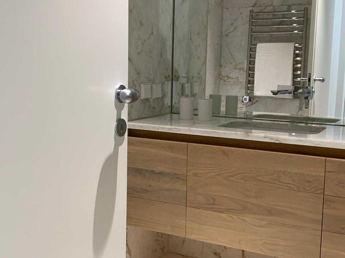 New!! Luxury Avenida Da Liberdade Flat- With Rooftop And Pool