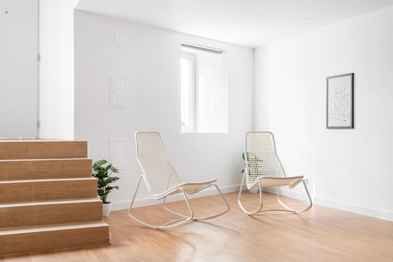 Altido Stylish 2-level Flats Near Ajuda Palace *