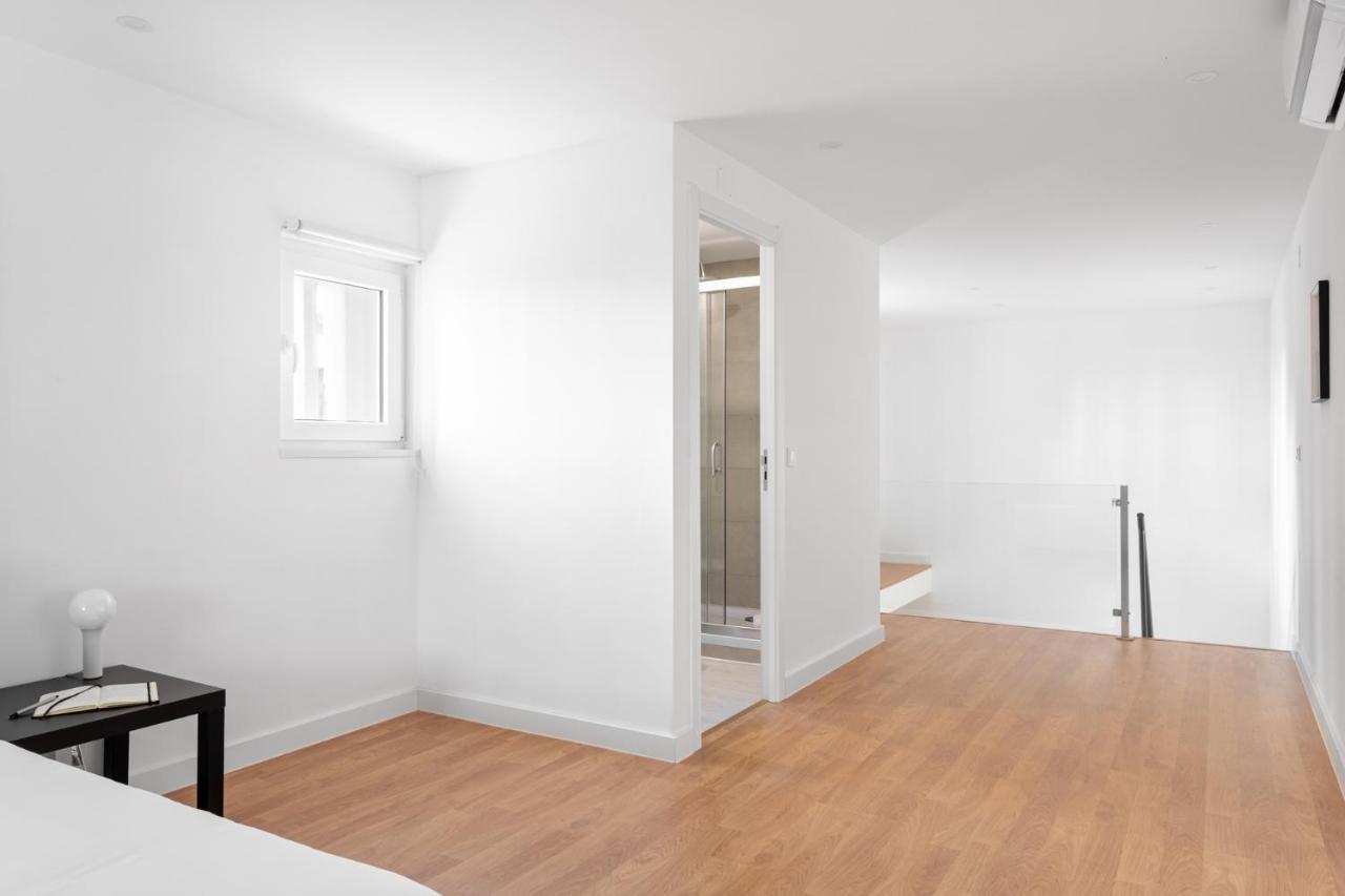 Altido Stylish 2-level Flats Near Ajuda Palace Lissabon