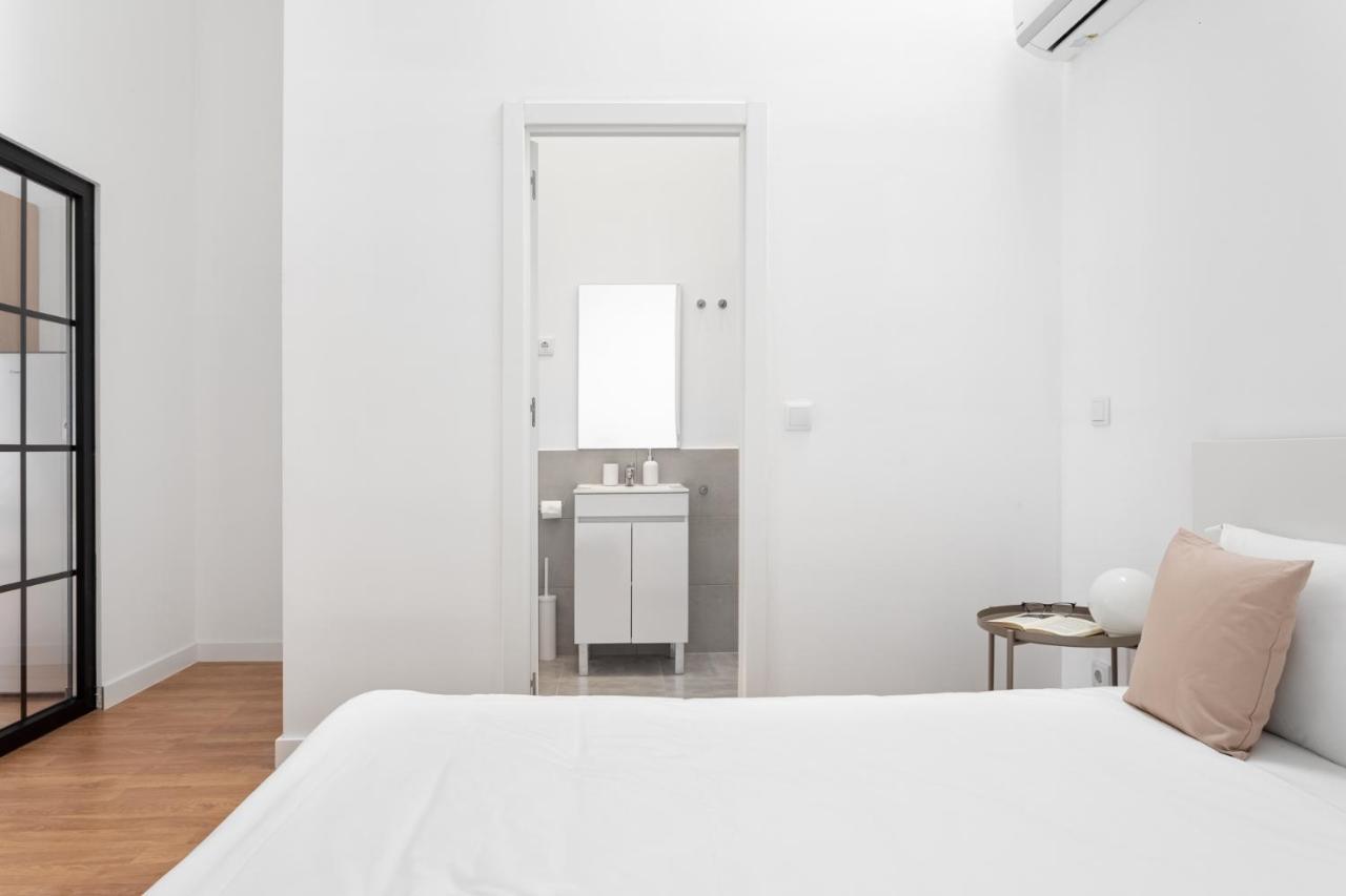 Altido Stylish 2-level Flats Near Ajuda Palace *