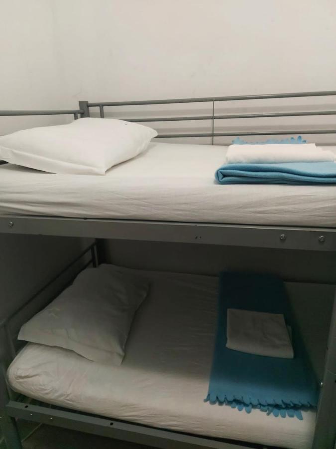 Hostel D&n Hospedagem-almirante *