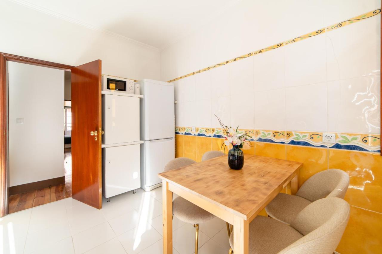 Gasthof Your New In - Ac And Fast Wi-fi Lissabon