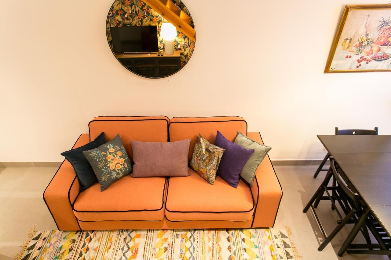 Beautiful House With Patio In Heart! * Lissabon