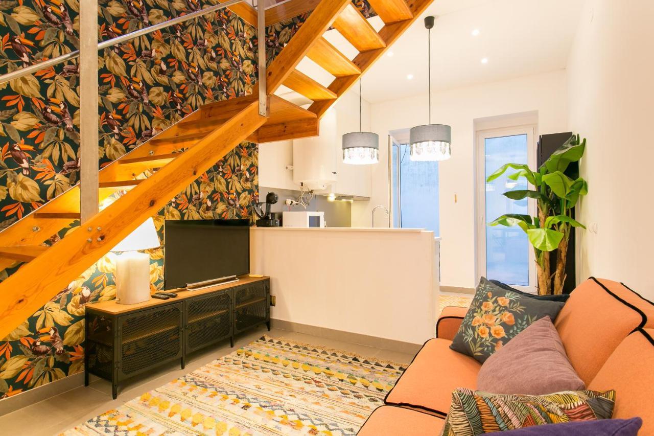 Beautiful House With Patio In Heart! Apartment Lissabon
