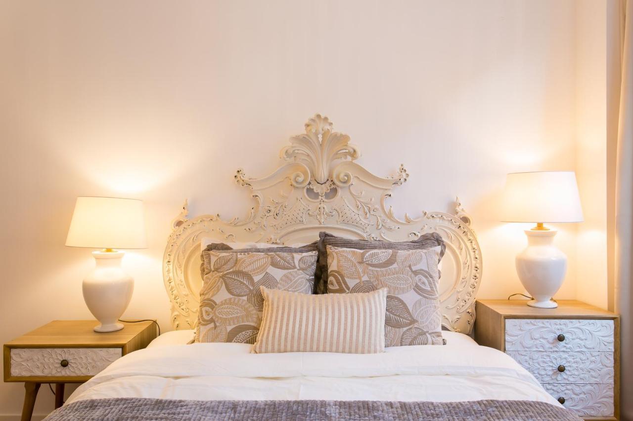 Beautiful House With Patio In Heart! * Lissabon