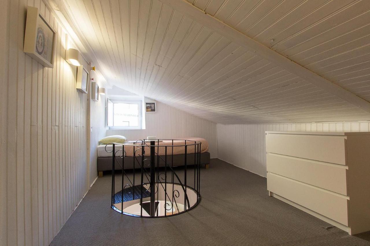 Cais Sodre Duplex By Homing *